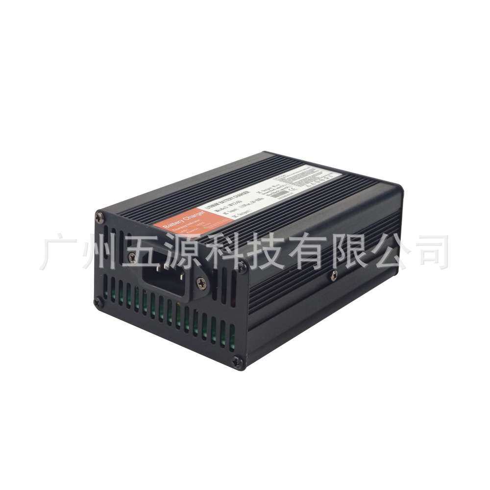 24V5A智能充电器 游乐场碰碰车 电动轮椅 扫地机蓄电池铝壳充电器