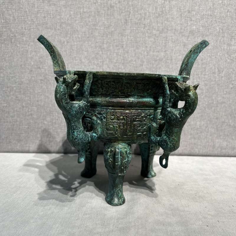 仿古青铜四虎鼎工艺品摆件复古收藏品古玩送礼厂家直销手工铜艺