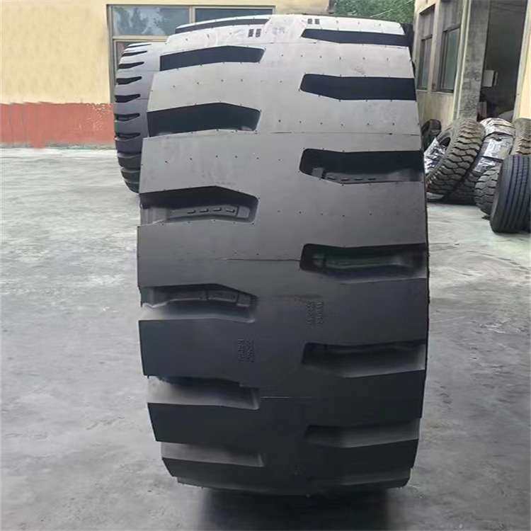 朝阳工程装载机斜交轮胎EL27规格26.5-25-28/35/65-33-36现货直供
