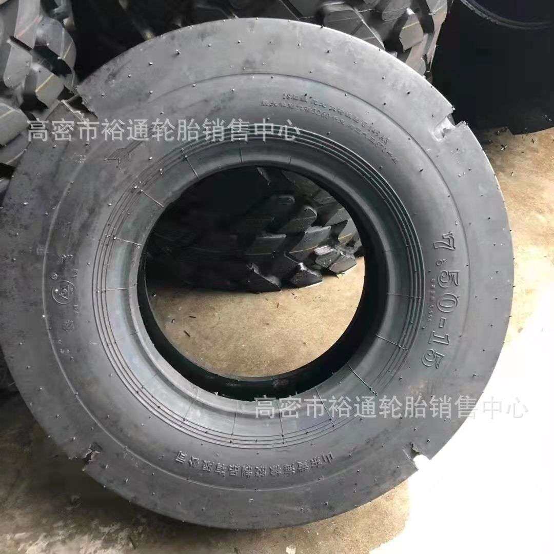 胶轮压路机光面轮胎7.50-15 9.5/65-15 铲运机矿井轮胎750 7.5-15