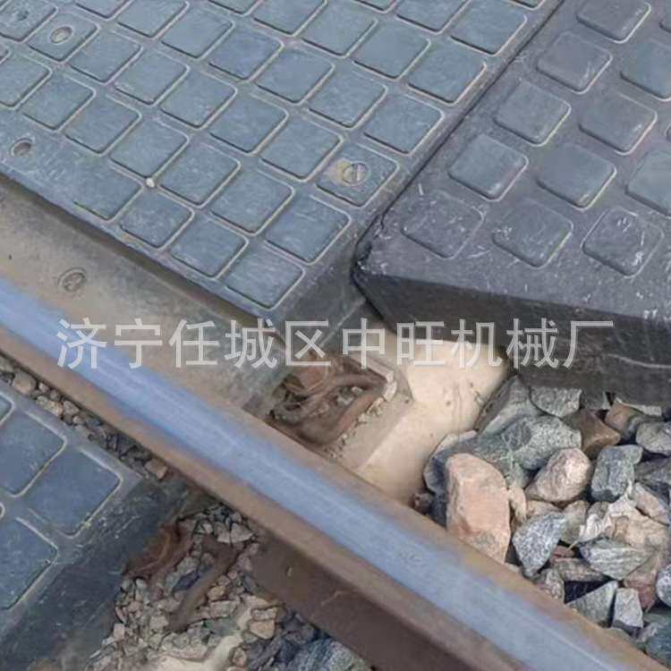 矿用铁路道口板铁路钳丝轨道铺面板轨道平垫交叉处使用道口垫
