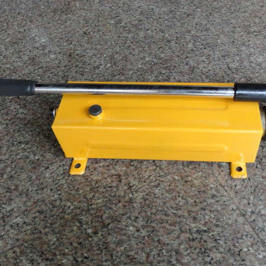 厂家直销小型63Mpa手动液压泵 单/双向手动泵含压力表现货