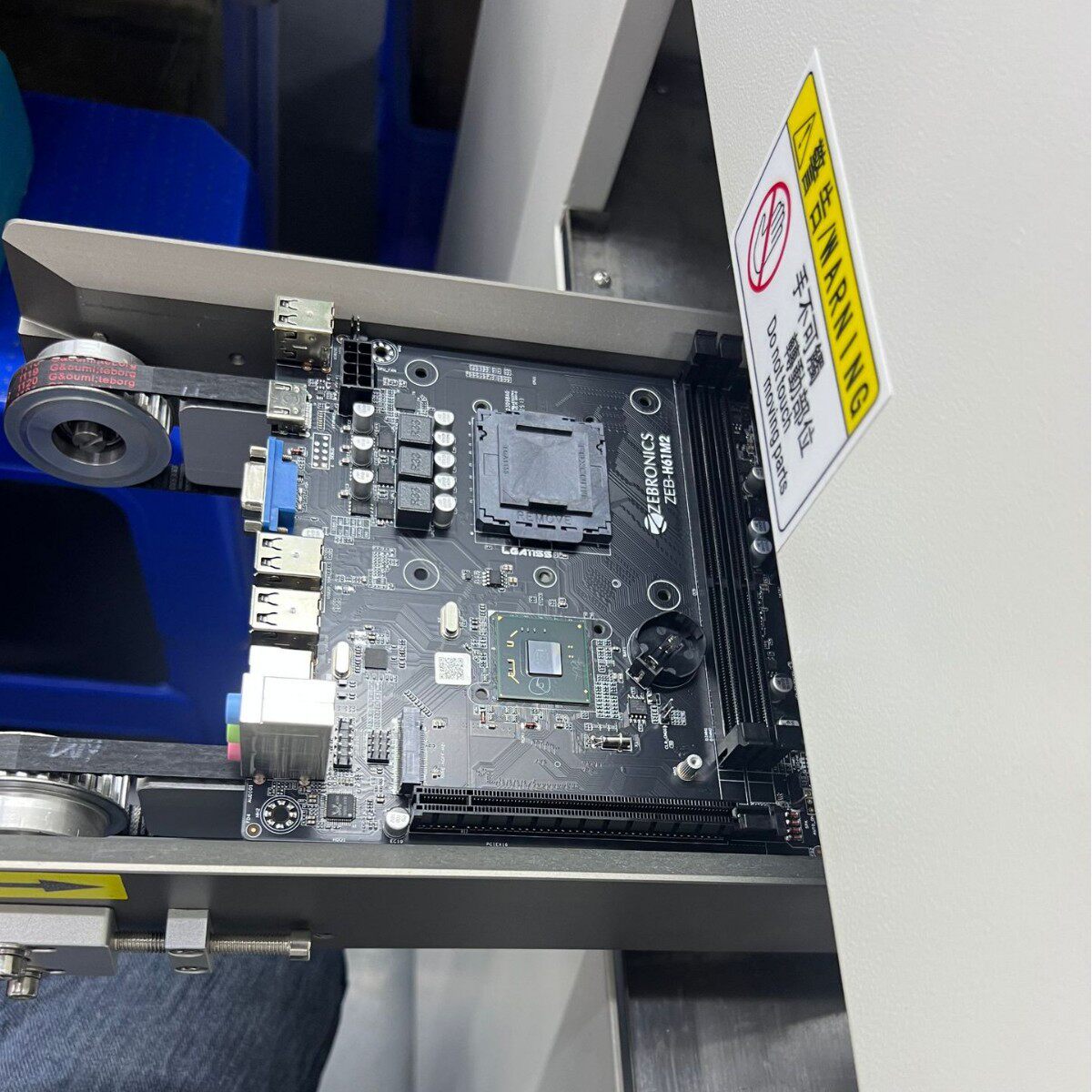 电脑主板智能洗板机过完波峰焊后松香残留的清洗锡珠锡渣的清洗