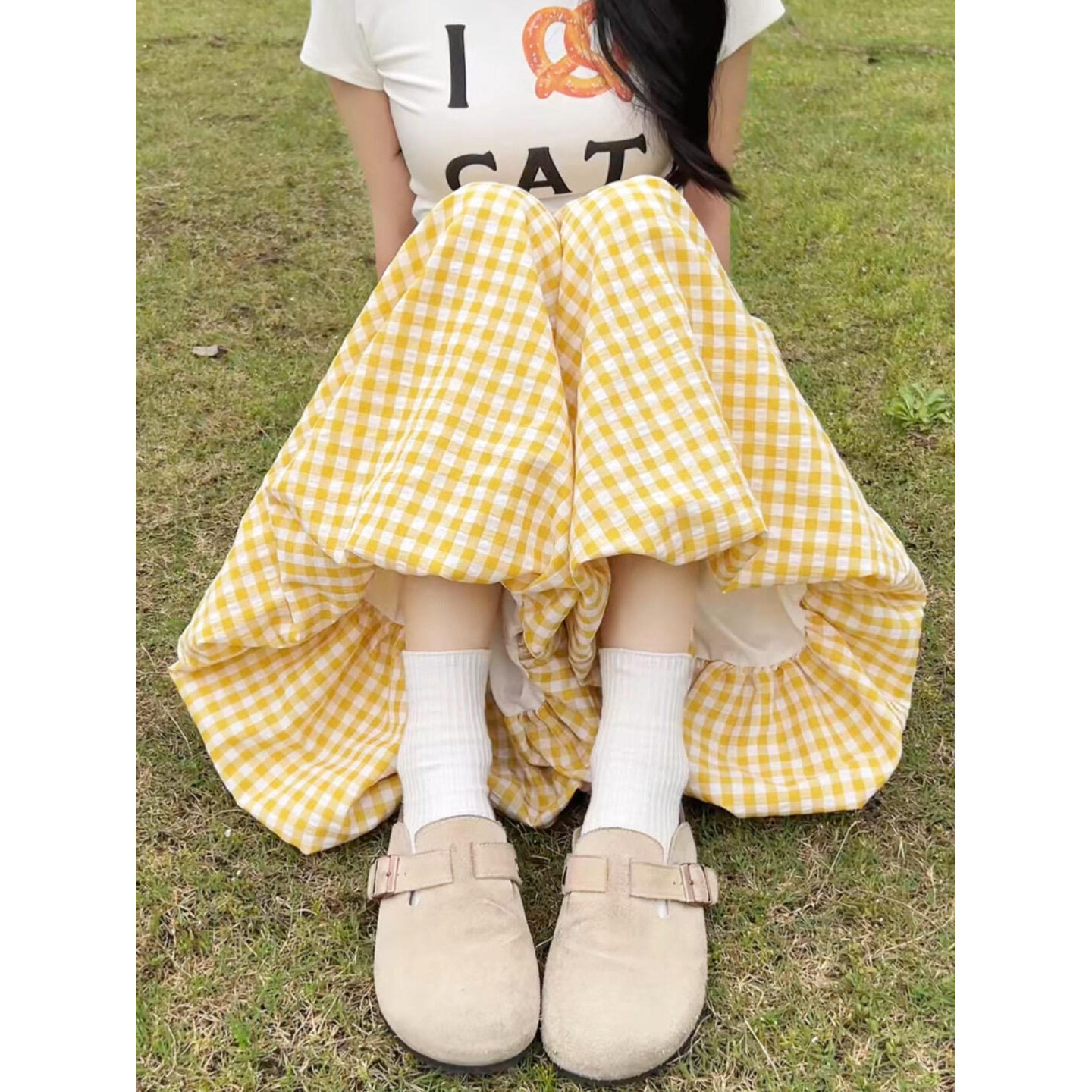 黄色格子花苞裙裤女春季2026款高腰显瘦灯笼裤宽松休闲冰丝阔腿裤