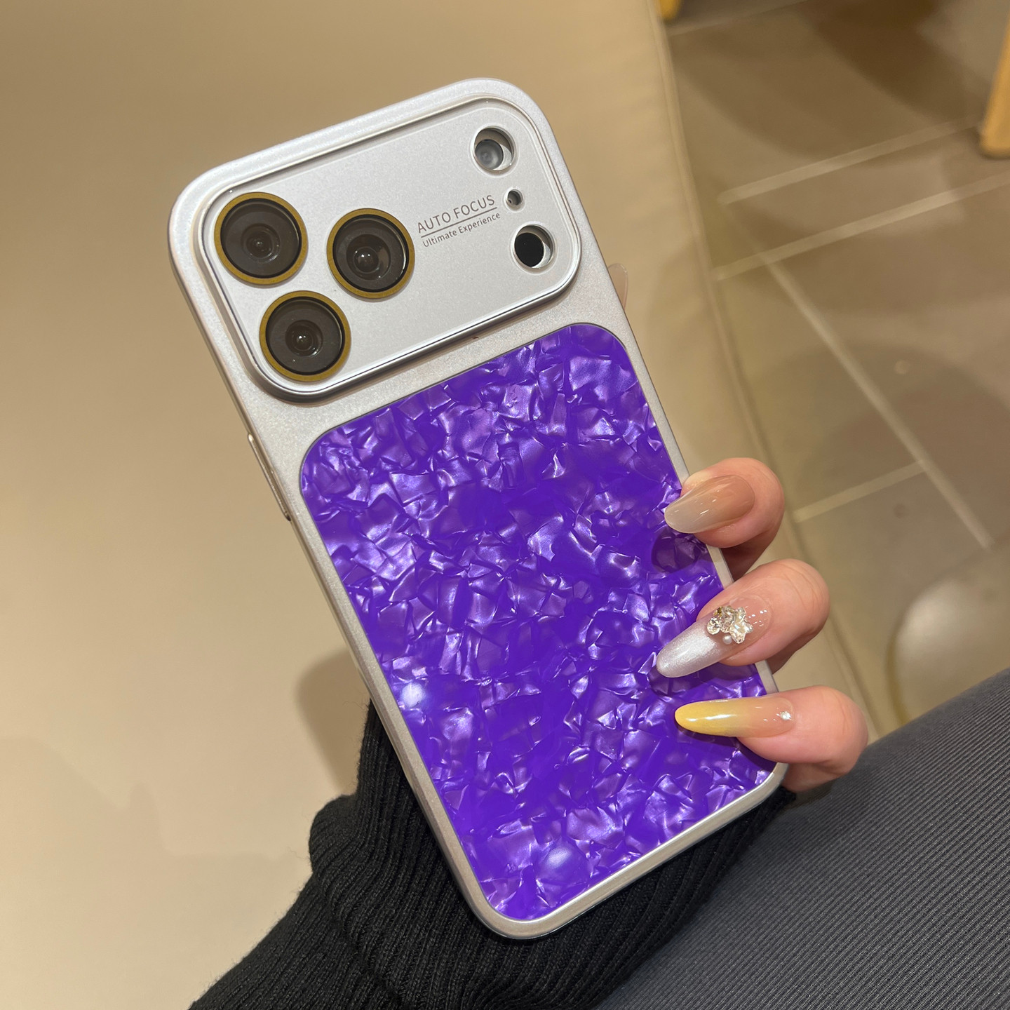 深紫炫彩贝壳纹iPhone手机壳防摔