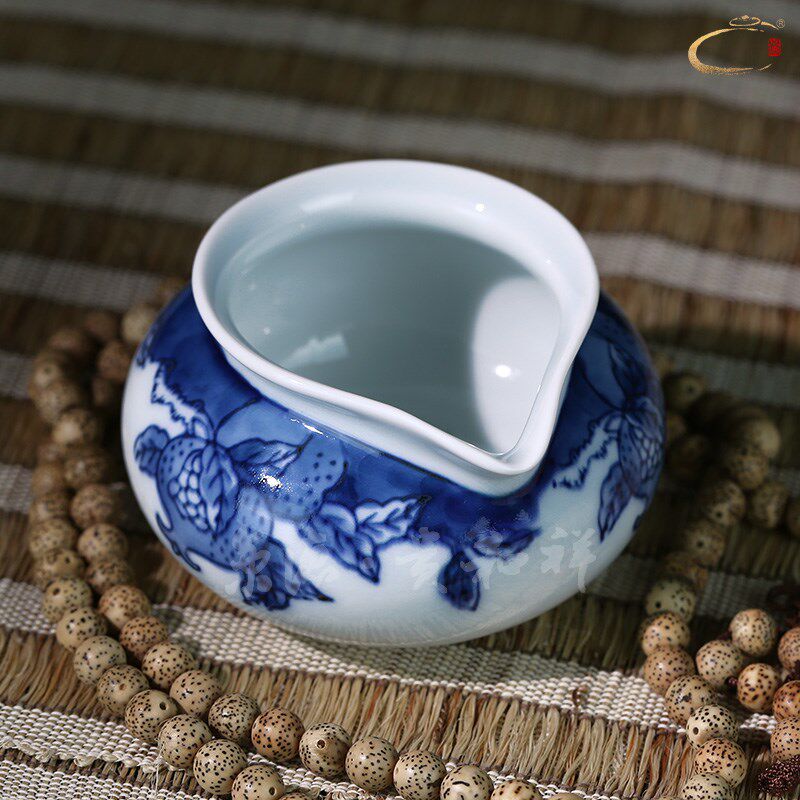 贵和祥人气陶瓷公道杯功夫茶具手绘匀茶器茶道零配青花公道茶海