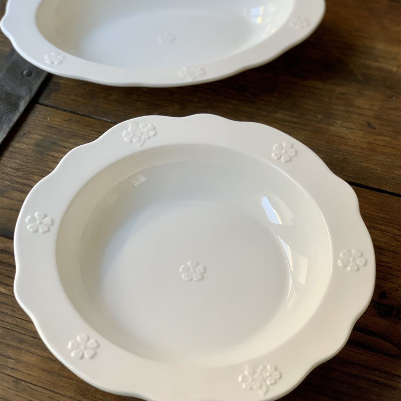 陶瓷菜盘个性西餐盘家用浮雕深盘白瓷圆汤菜盘餐具纯色陶瓷西餐盘