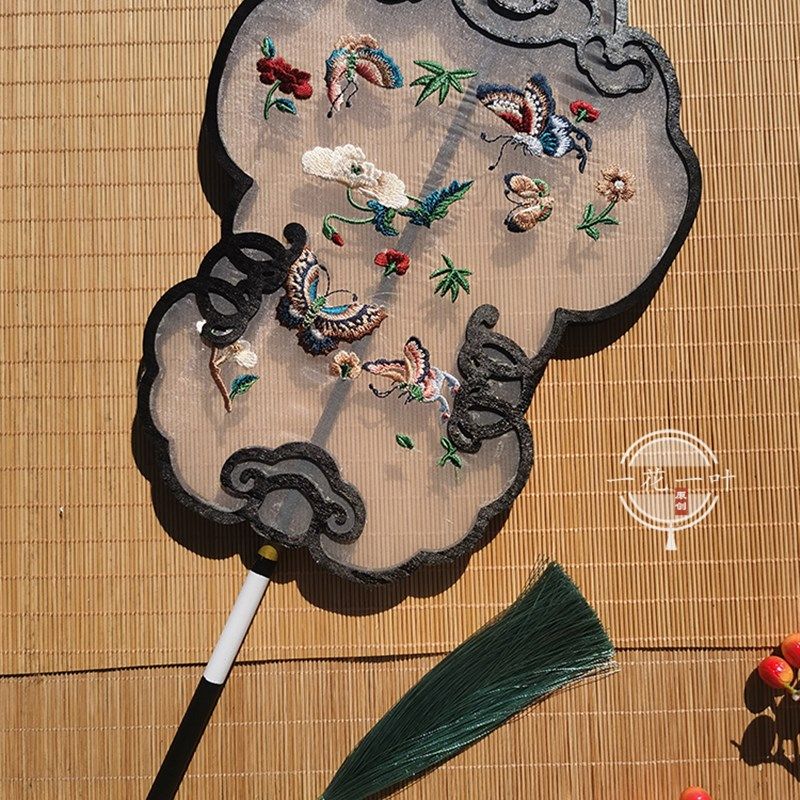 百蝶图刺绣单面团扇仿古异形宫扇古风宫廷道具汉服演出拍照扇子