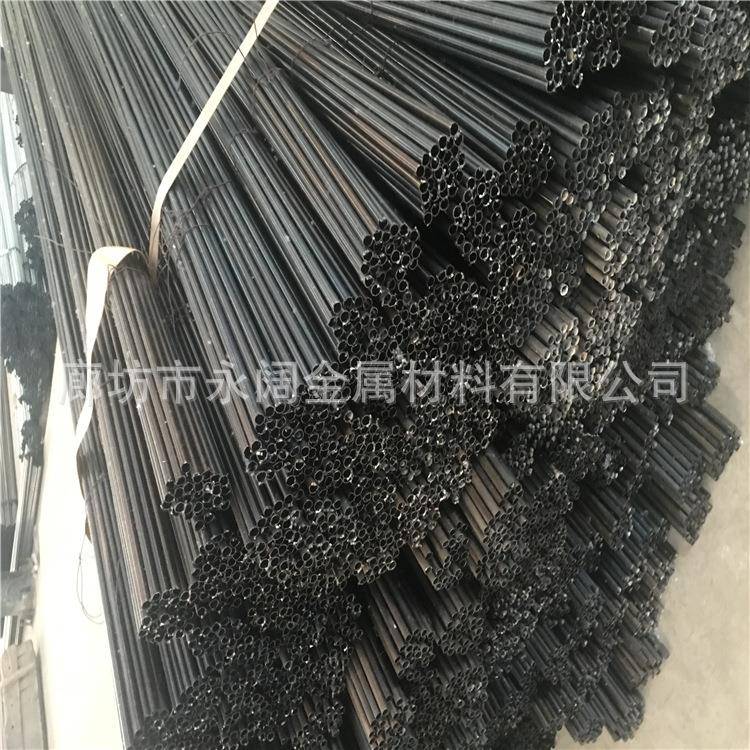 铁管空心铁管薄壁布衣柜铁管小口径铁管家具用铁管镀锌铁管
