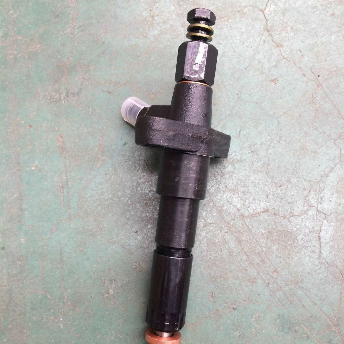潍坊柴油机喷油嘴潍柴华丰喷油嘴ZH4100/ZH4102/ZH4105喷油器总成