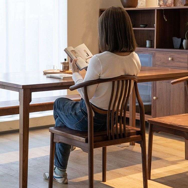 现代简约黑胡桃木全实木餐椅圈椅靠背椅家用饭桌椅子客人椅极简