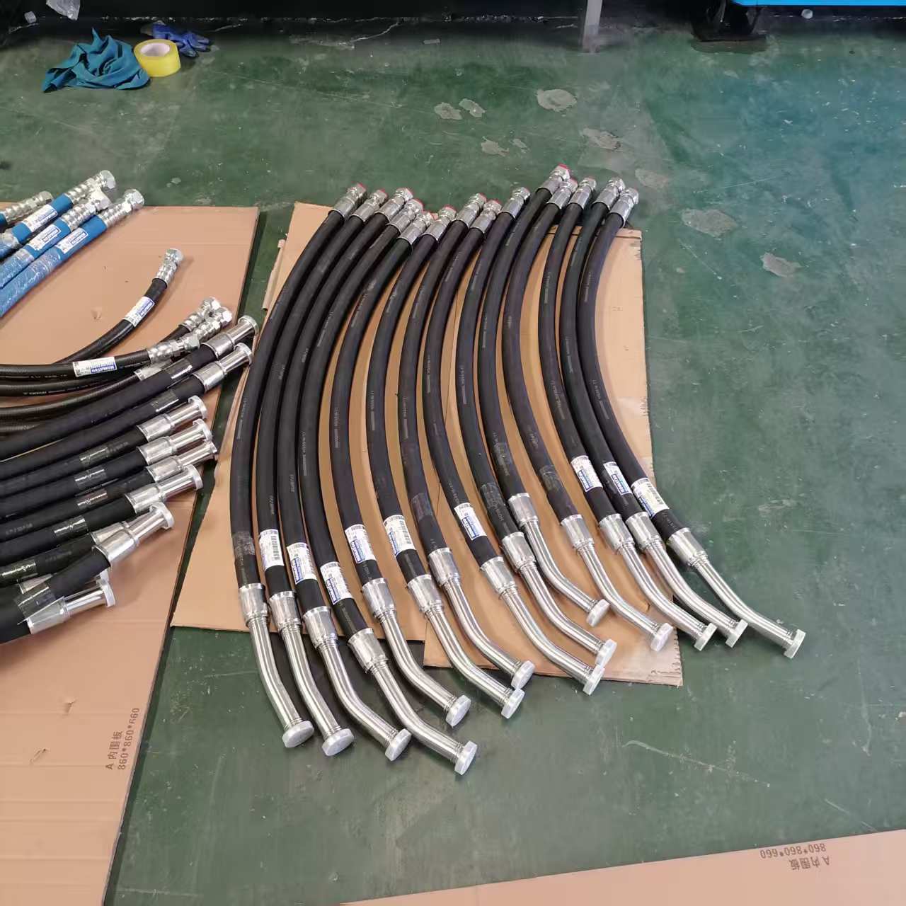 挖掘机PC360-7/300-7/200-8整车液压油管回油管进油管行走管