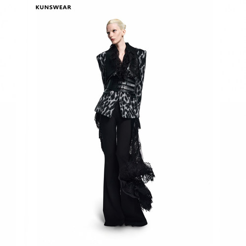 KUNSWEAR/琨丝薇尔26FA 复古摩登豹纹拼接收腰西装外套 846002050
