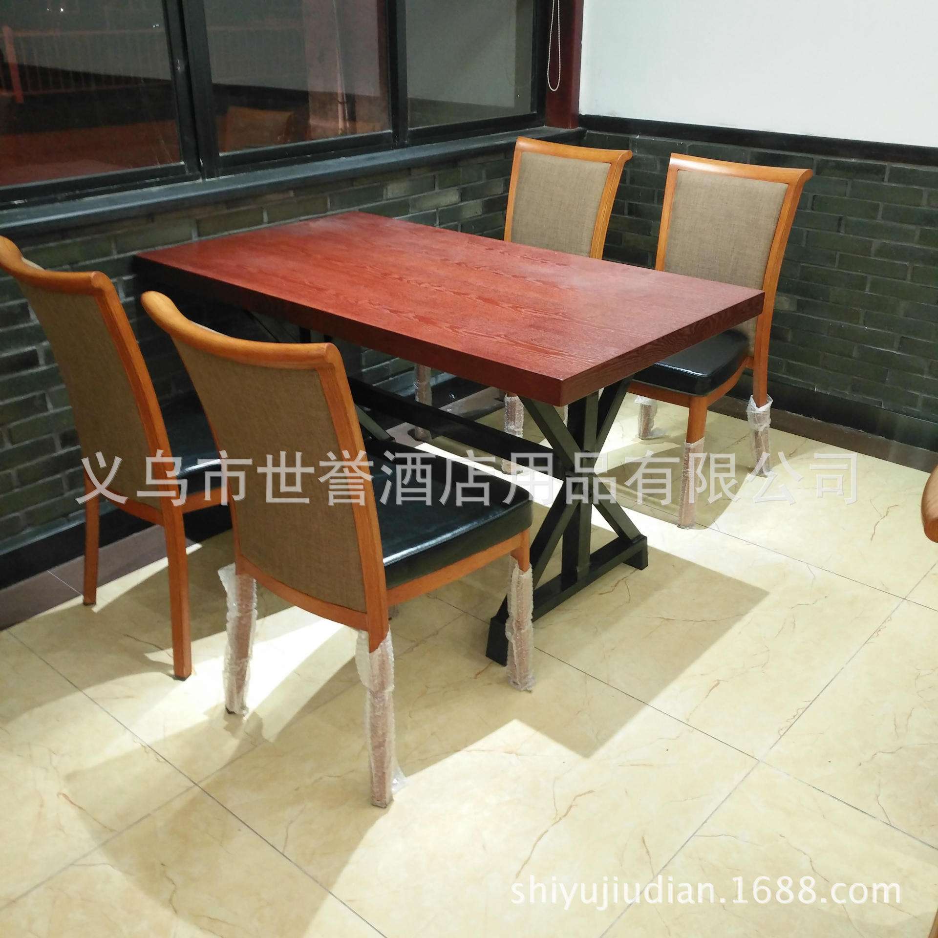 杭州时尚餐厅餐桌椅西餐厅桌主题餐厅休闲餐桌直销自助餐厅餐桌椅