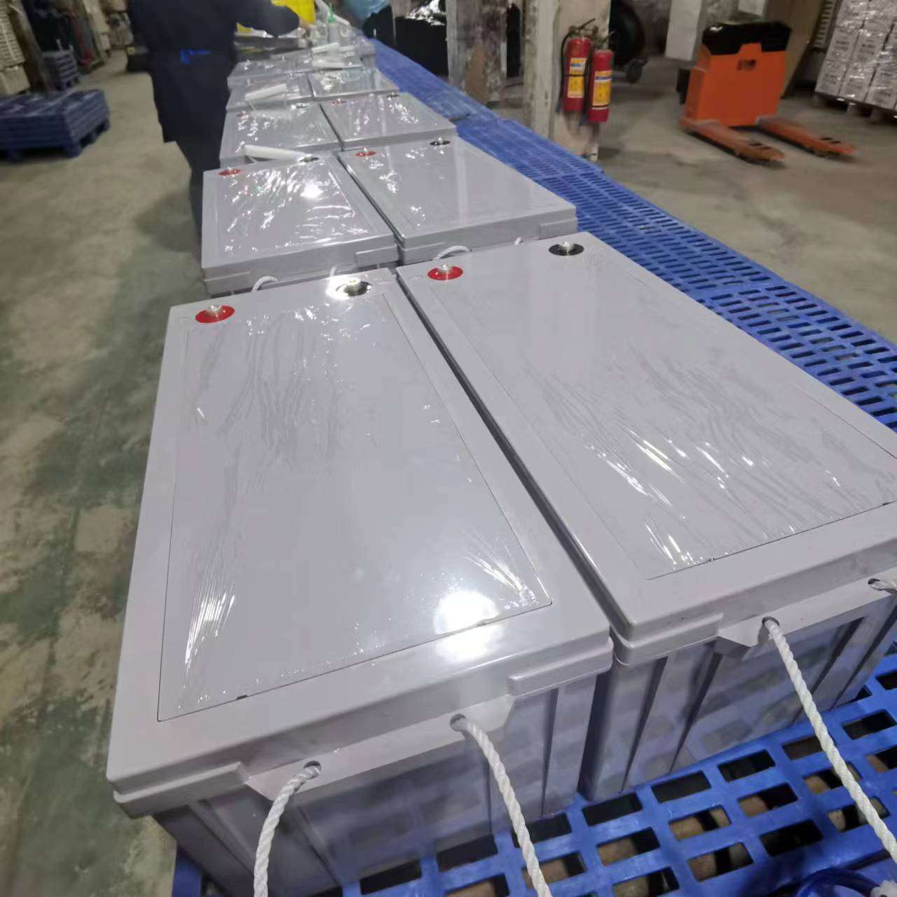 大容量12V250AH铅酸蓄电池太阳能路灯专用密封防水引线安全电瓶