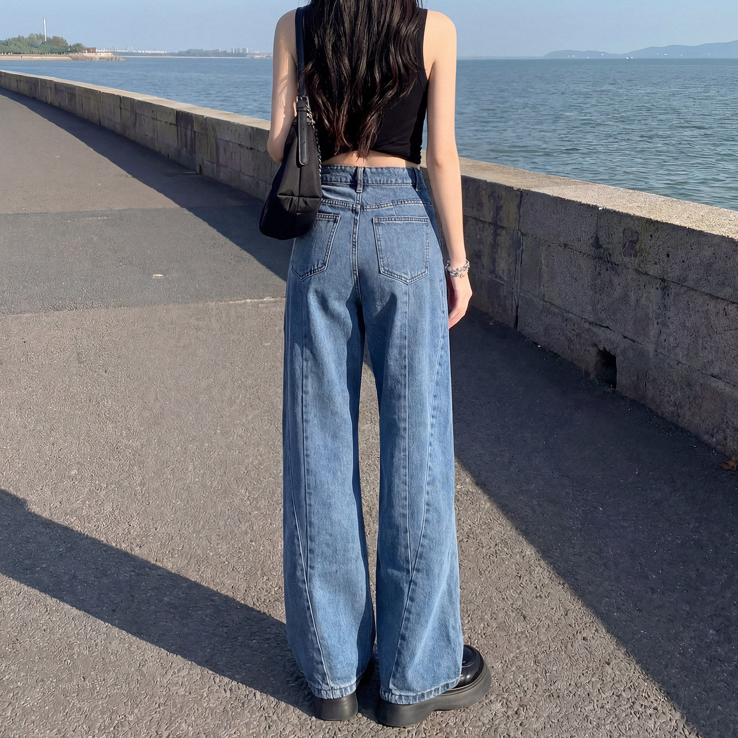 牛仔蓝高腰阔腿牛仔裤女2026夏季新款复古宽松拼接设计筒喇拖地裤