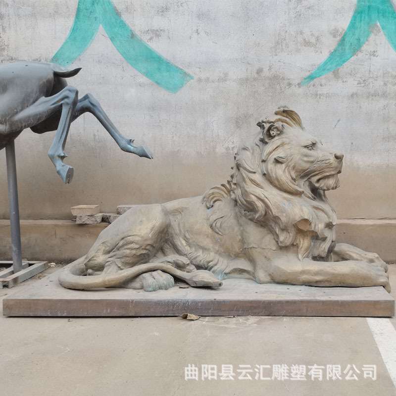 大型户外铜雕狮子摆件仿真狮子动物故宫狮汇丰铜狮子厂家
