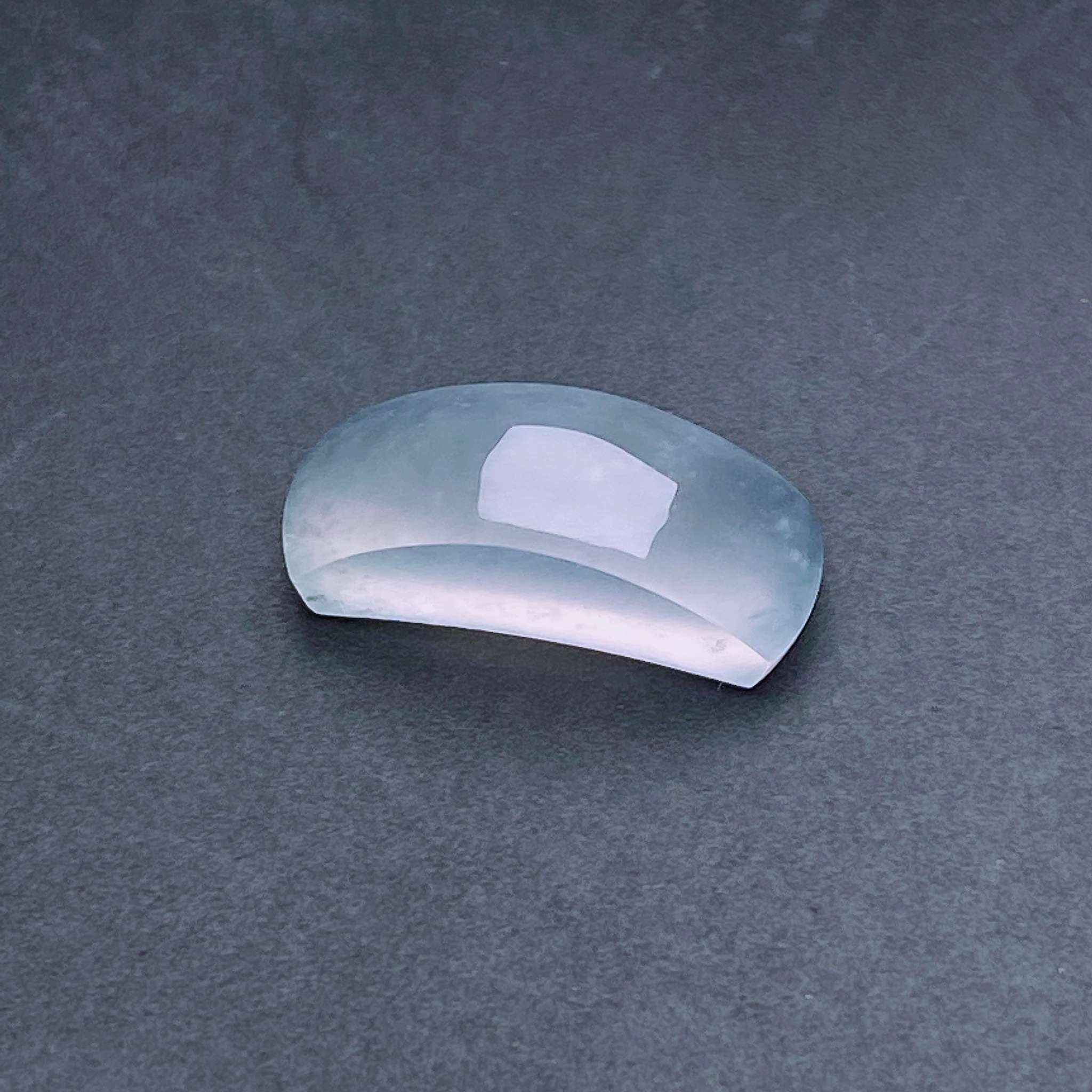 缅甸天然翡翠货高冰种马鞍戒面fxj,尺寸:15.8-6.3-5.6mm