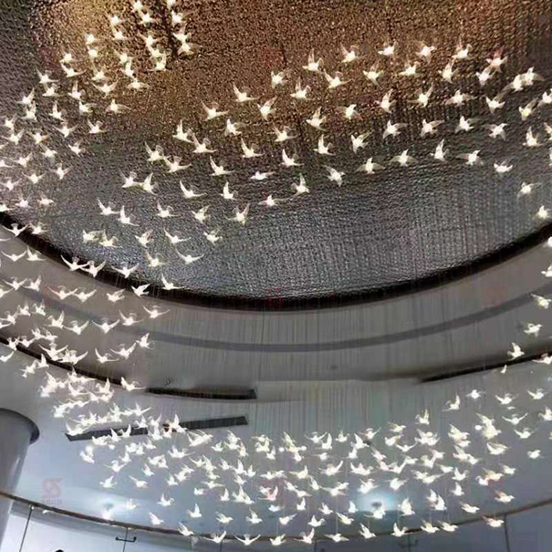 新款婚庆灯婚礼求婚舞台亚克力发光飞鸟旋转楼梯空中大堂装饰吊灯
