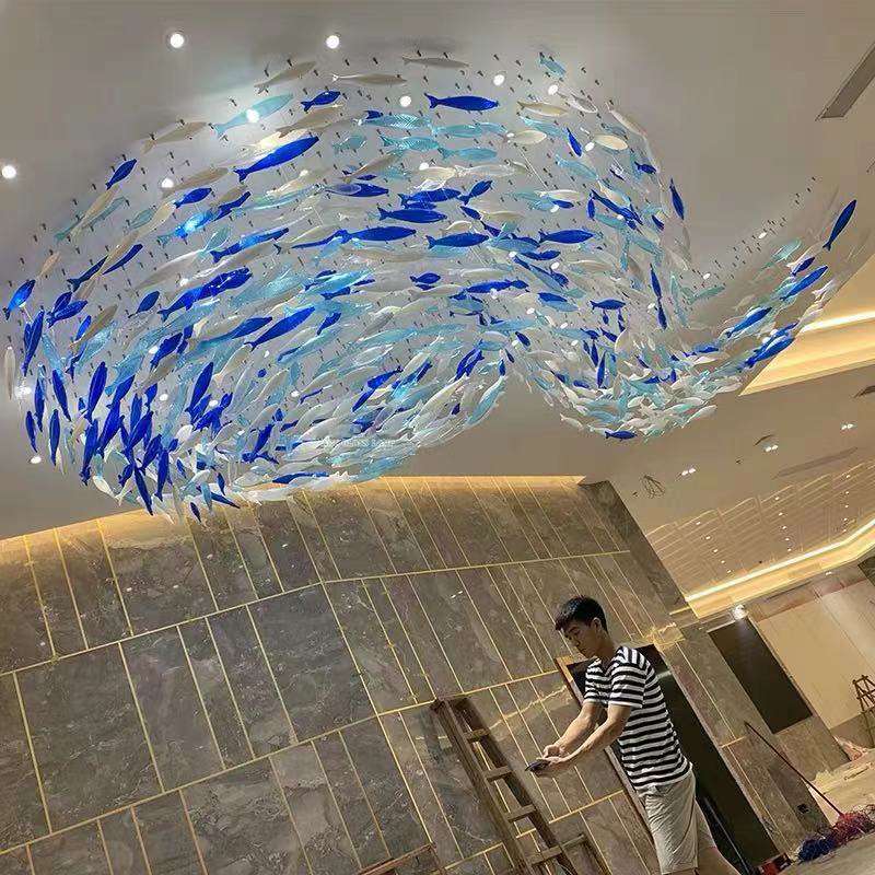 宴会厅飞鱼造型玻璃灯餐厅鱼型吊灯酒店大堂商场艺术创意鱼群装饰