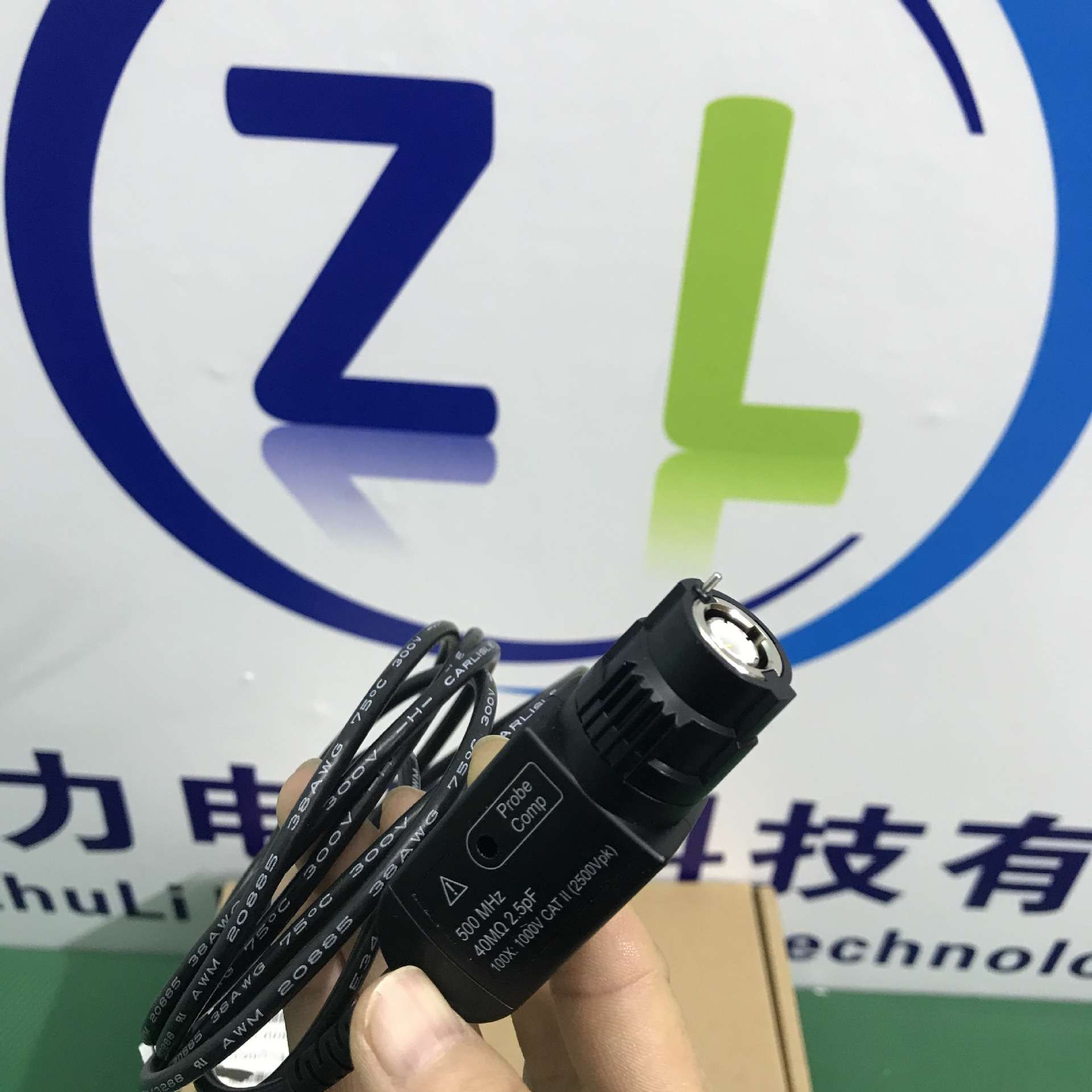 TEKTRONIX 泰克电压探头P5100A 500M带宽2500V高压探头BNC接口
