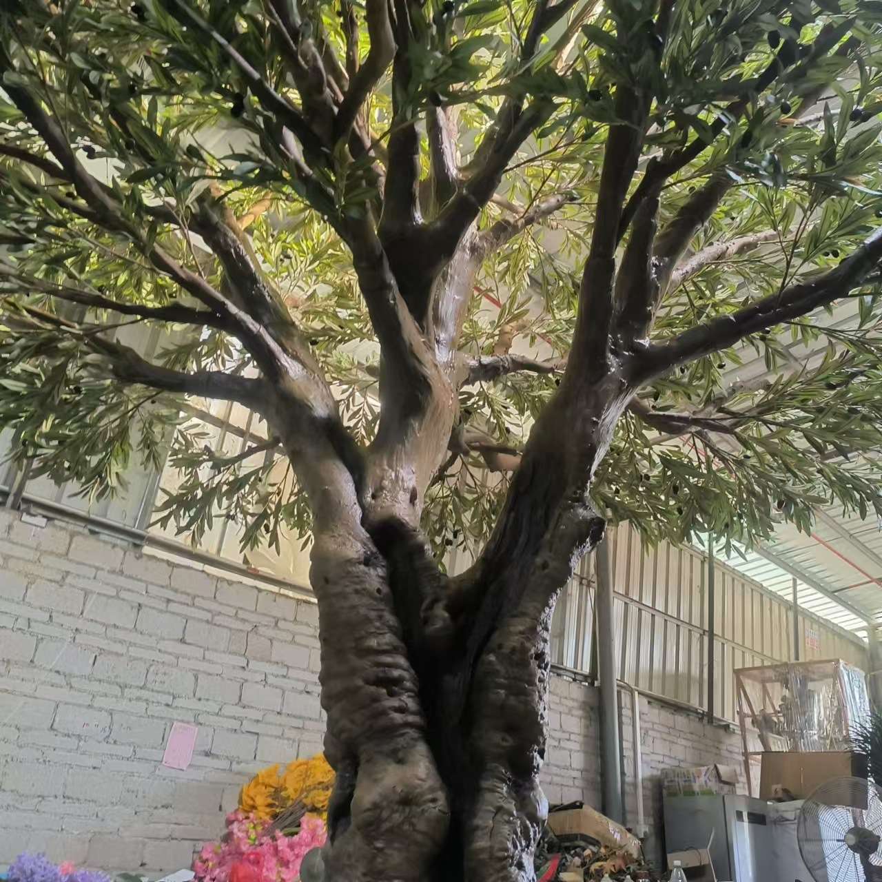 树脂工艺品异形橄榄树 玻璃钢橄榄树仿真树 大型工程酒店家居装饰