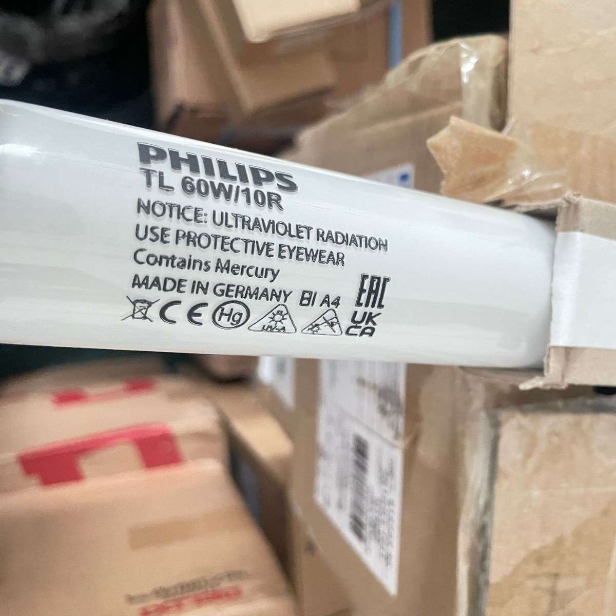 UVA-340紫外线老化试验灯管 uva340耐黄变测试专用荧光紫外灯