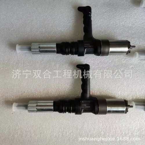PC600-7挖掘机喷油器 6D140E-3发动机喷油器 095000-0562