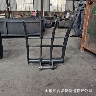 小型挖掘机翻地松土耙子安装简单多齿草耙子工作可靠挖掘机耙子