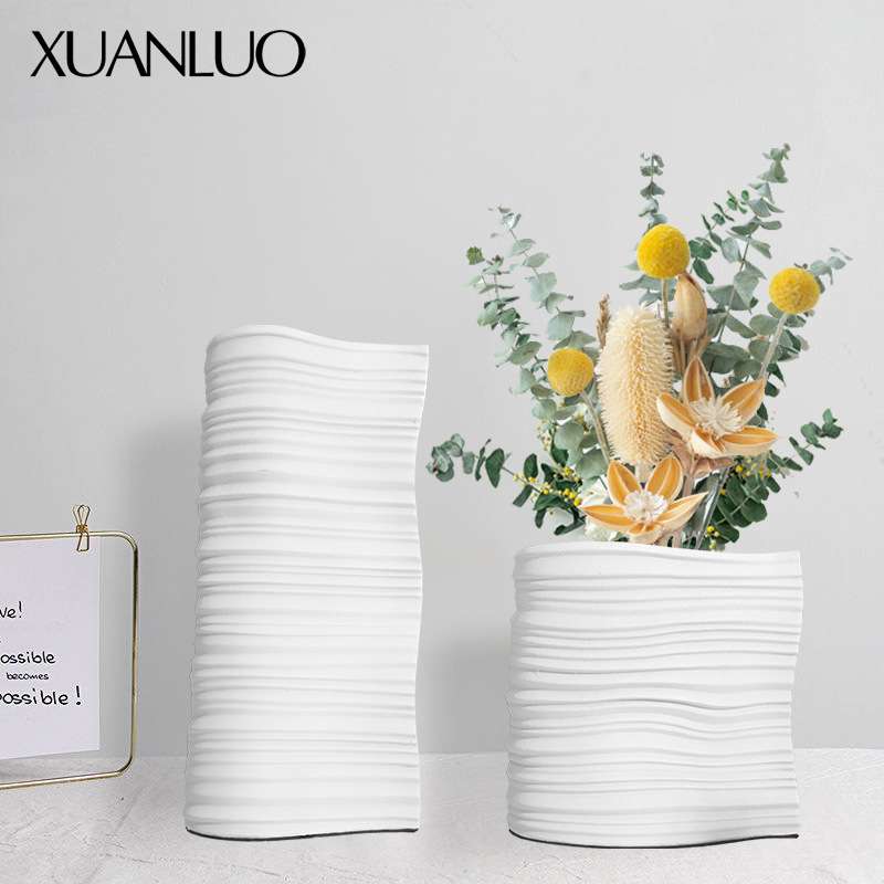 简约树脂花瓶黑白插花器橱窗客厅售楼处高低条纹花瓶桌面摆件