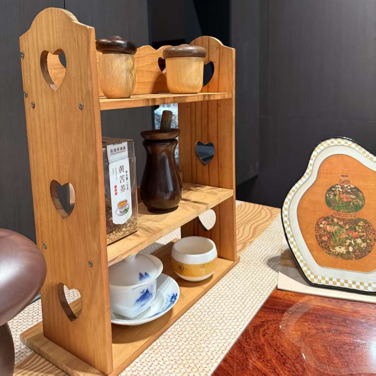 现货木质收纳复古办公室客厅茶具茶杯玻璃杯桌面调味料置物展示架