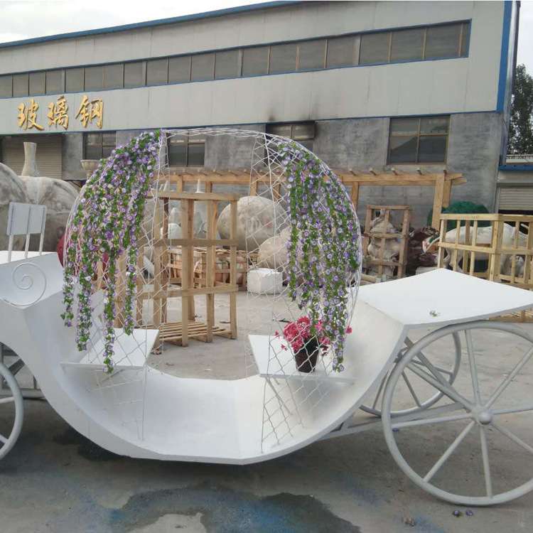 玻璃钢马雕塑 景区绿地马拉车雕塑景观摆件 婚庆装饰道具欧式马车