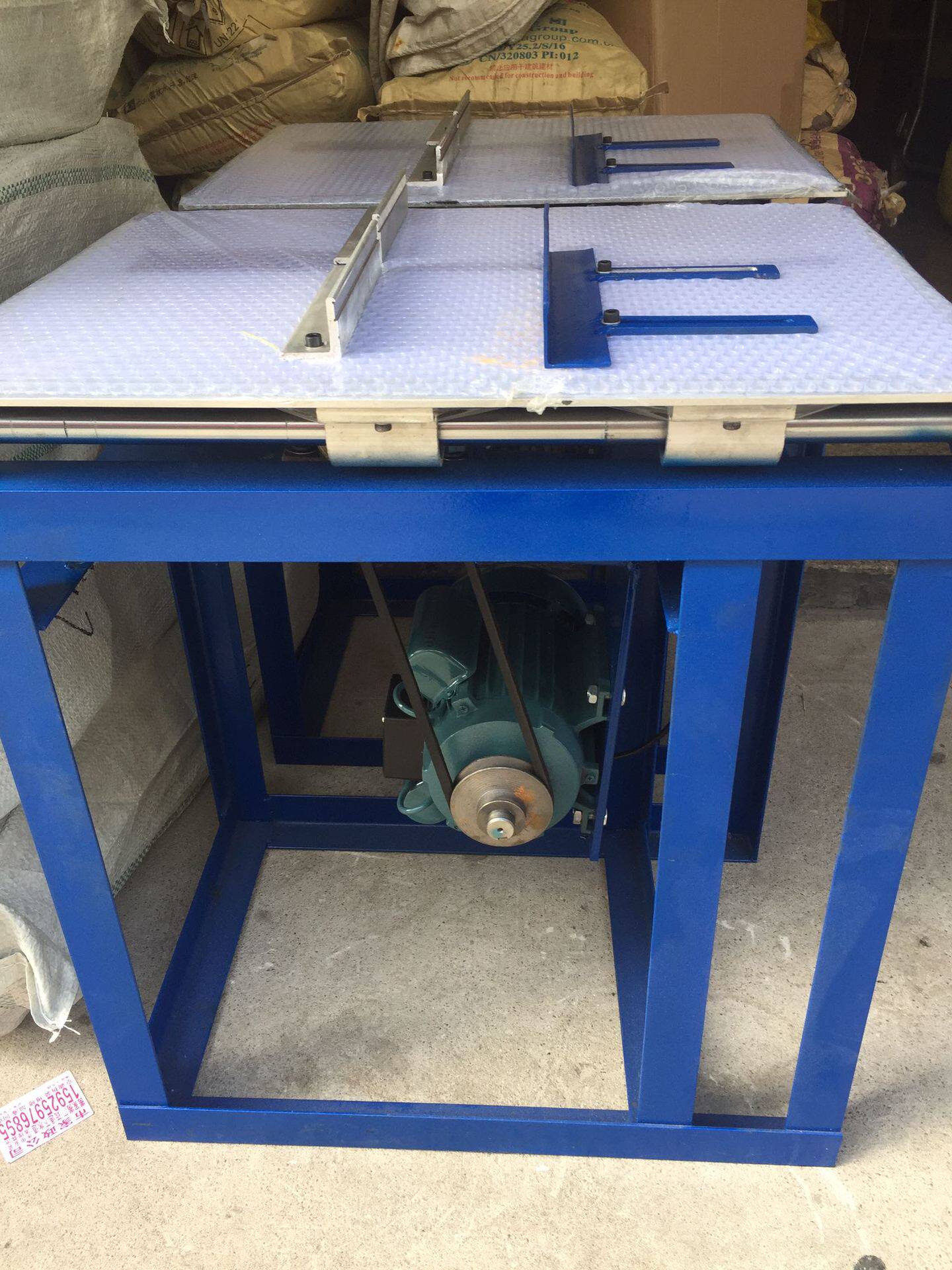 推台式龙骨开槽机打龙骨洗槽机字画框龙骨加工设备开槽机器