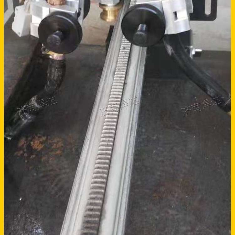 适合中厚板直线焊接小车 导轨可加长环缝自动焊接设备自动焊小车