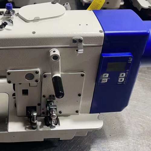 中伟直驱平头锁眼机钮扣孔机打扣机Button hole machine锁眼设备