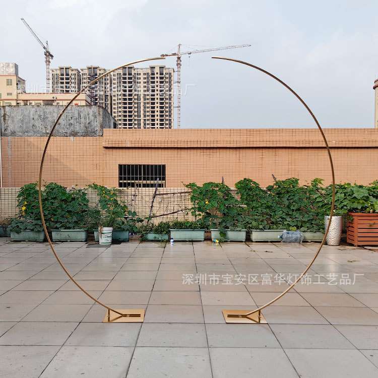 婚礼户外铁艺拱门圆环架婚庆道具背景花架装饰花门现场布置可带灯