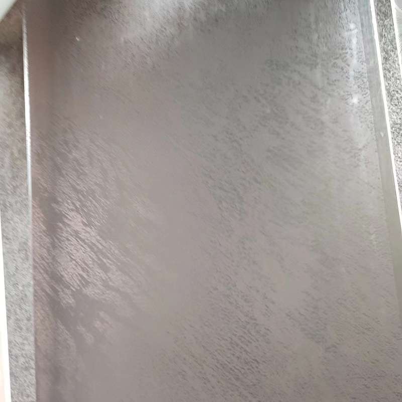 厂家直发灰色油砂玻璃 茶色油砂玻璃 酸洗玻璃 用于浴室门窗 隔断