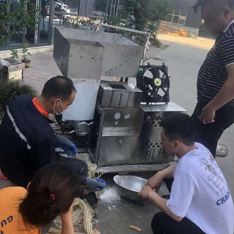 多功能食品七用膨化机 空心棒玉米膨化机 新型五谷杂粮膨化生产线