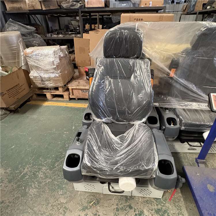 450MM螺丝型履带橡胶块 大小挖机橡胶履带板厂家