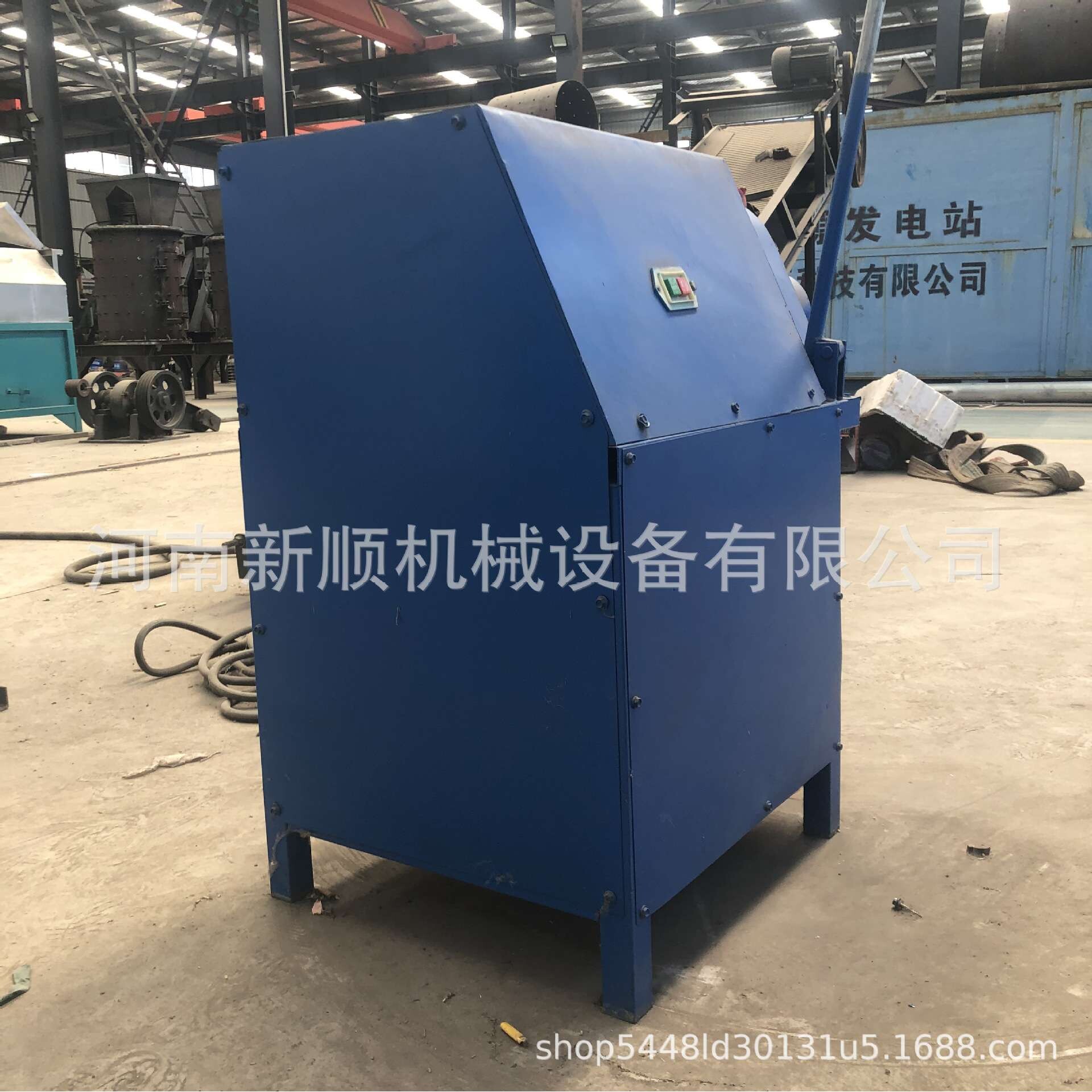 汽车旧滤清器拆解机器 废旧机油滤芯切割机 滤清器压油脱纸机