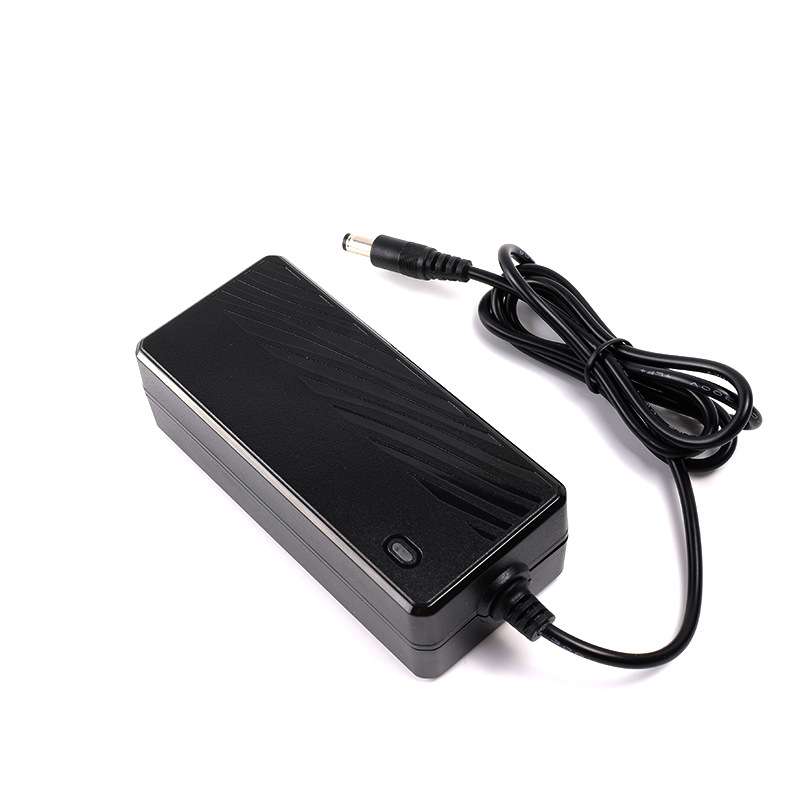 24V4A桌面式液晶显示器电源96W认证UL FCC CE 笔记本电源私模