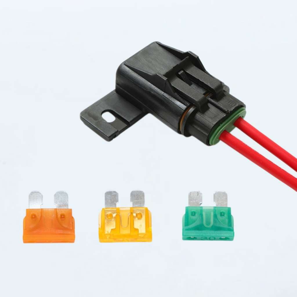 中号 汽车插片式保险丝盒 防水抗浪涌 支持1A-60A 32V
