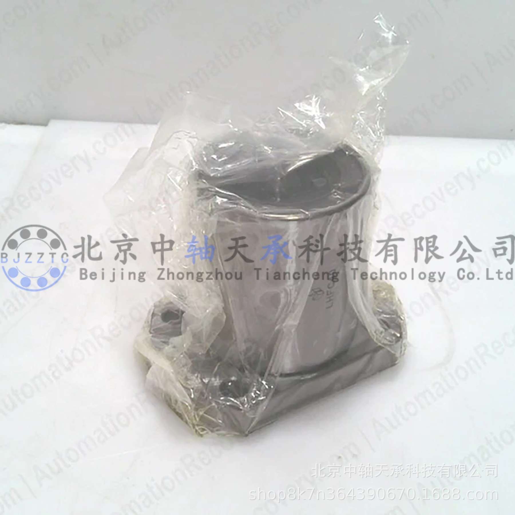 米思米MISUMI单衬法兰直线轴承LHFC40内径40mm外径60mm全长80mm