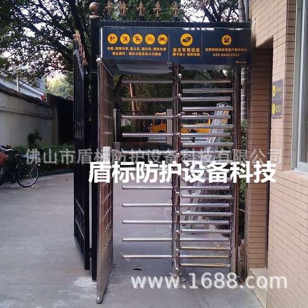 商场旅游景点只进不出梳状栏杆转闸 不锈钢全高智能导向禁行门