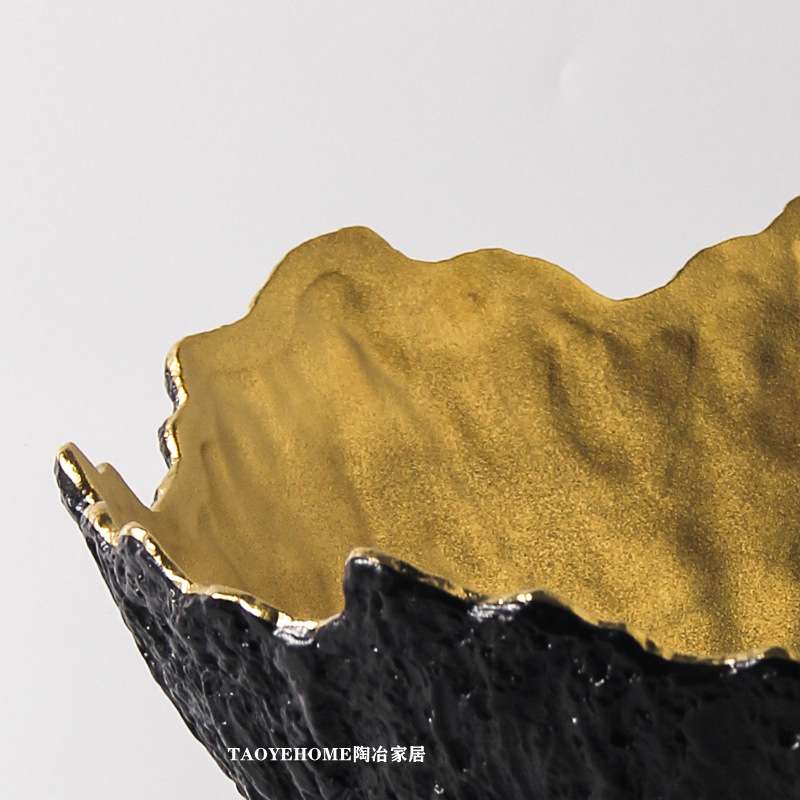 简约复古黑金不规则陶瓷花器样板间售楼处玄关电视柜果盘软装摆件