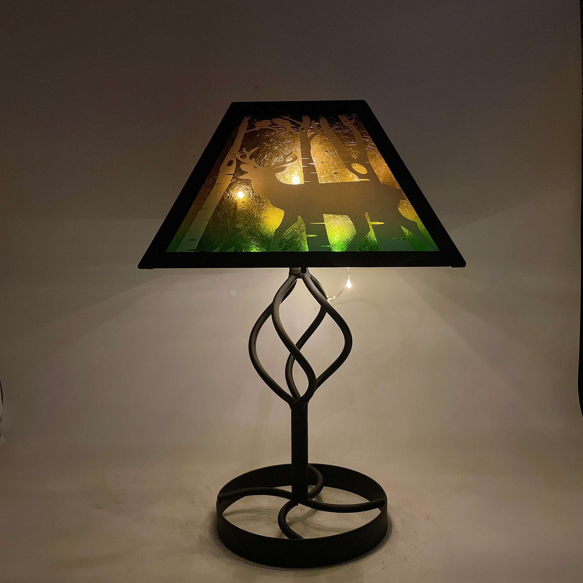 LED灯太阳能台灯铁艺摆件庭院花样装饰桌灯节日氛围布置工艺品