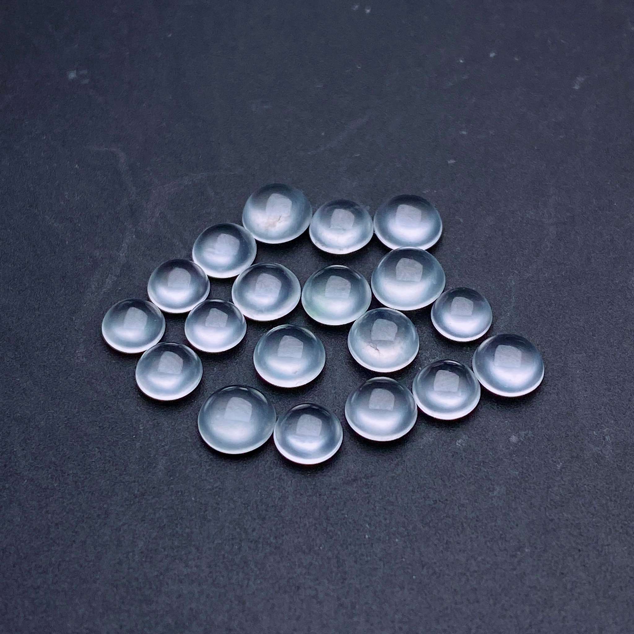 缅甸天然翡翠a货高冰种小蛋面一手裸石fxj尺寸：4.5-2.9mm