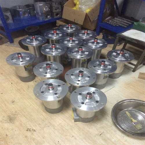 RSF040R46VBBW3F2/4P压缩机的润滑循环系统配套低压螺杆泵