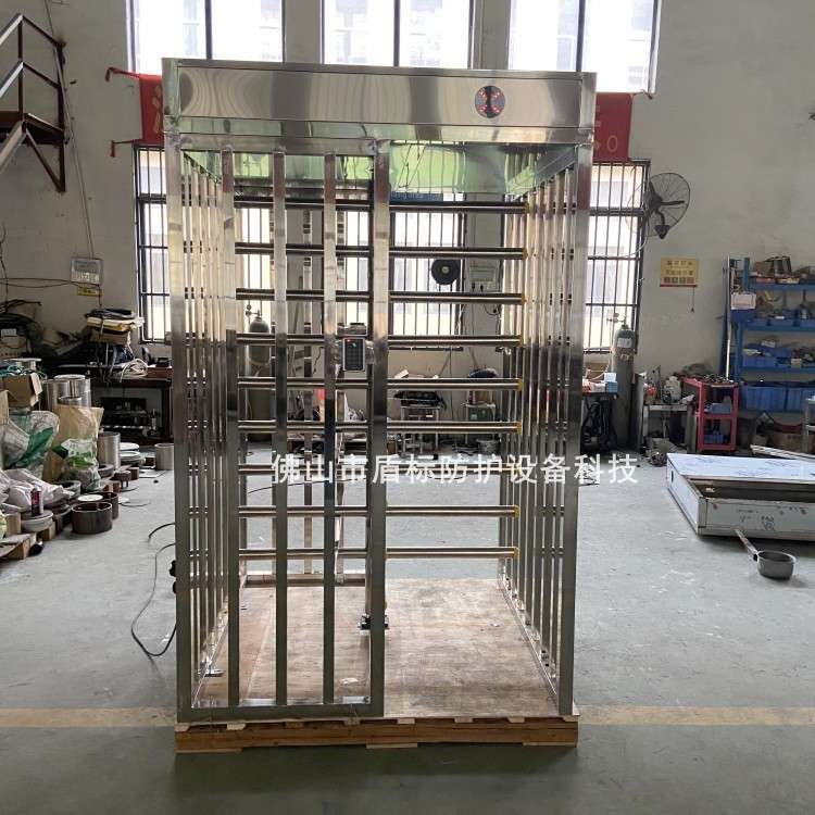 盾标防护生产半高全高单向十字栅栏门 景区不锈钢单向出口旋转门