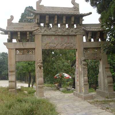 新农村石牌坊门楼乡镇村口三门三楼四柱景区园林石雕牌坊牌楼厂家